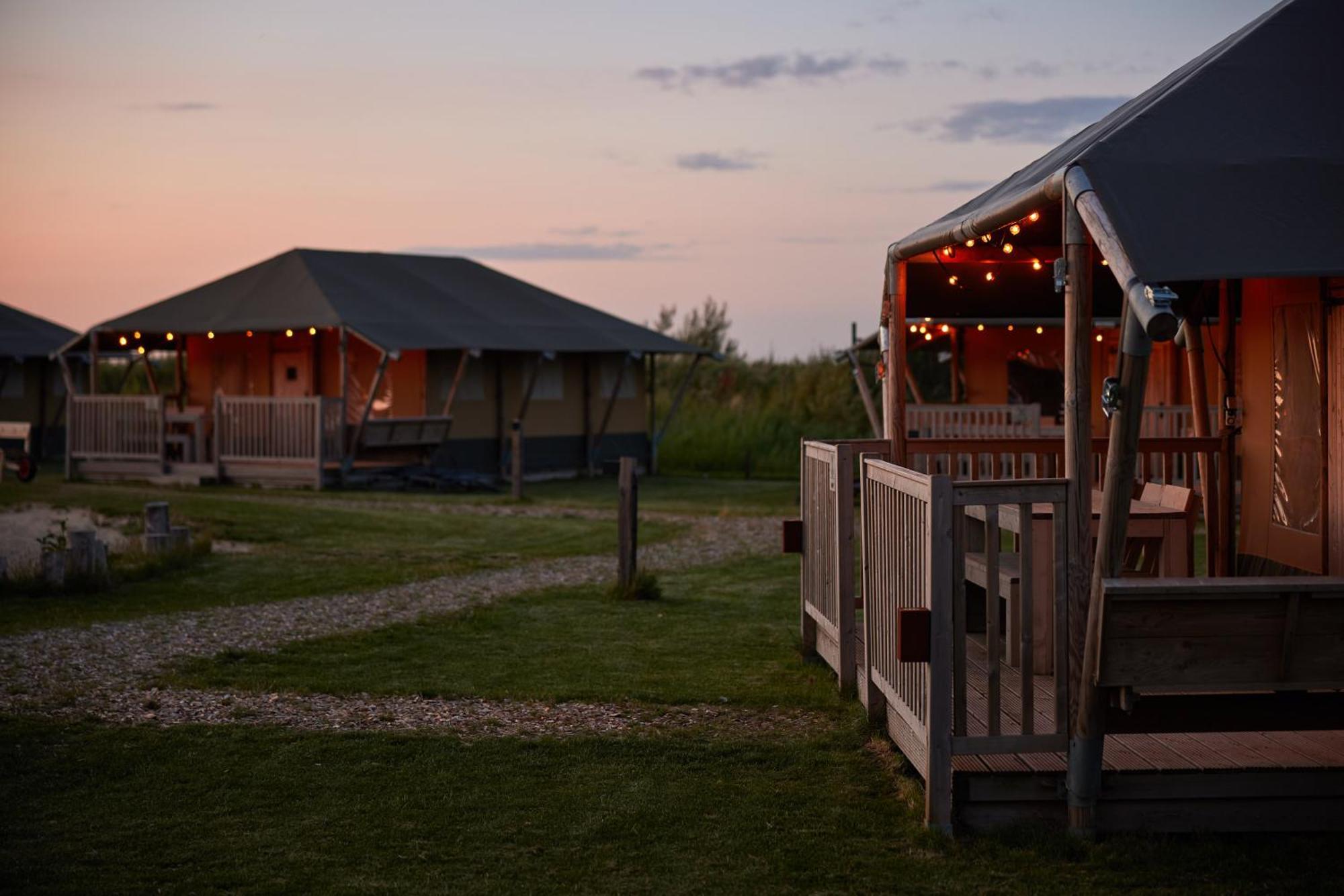 Hotel Dutchen Erfgoedpark De Hoop Glamping Uitgeest Exterior foto